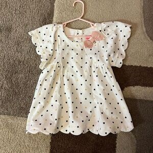 Girl’s Isaac Mizrahi Tunic-style Shirt with Black and Gold Hearts- NWOT